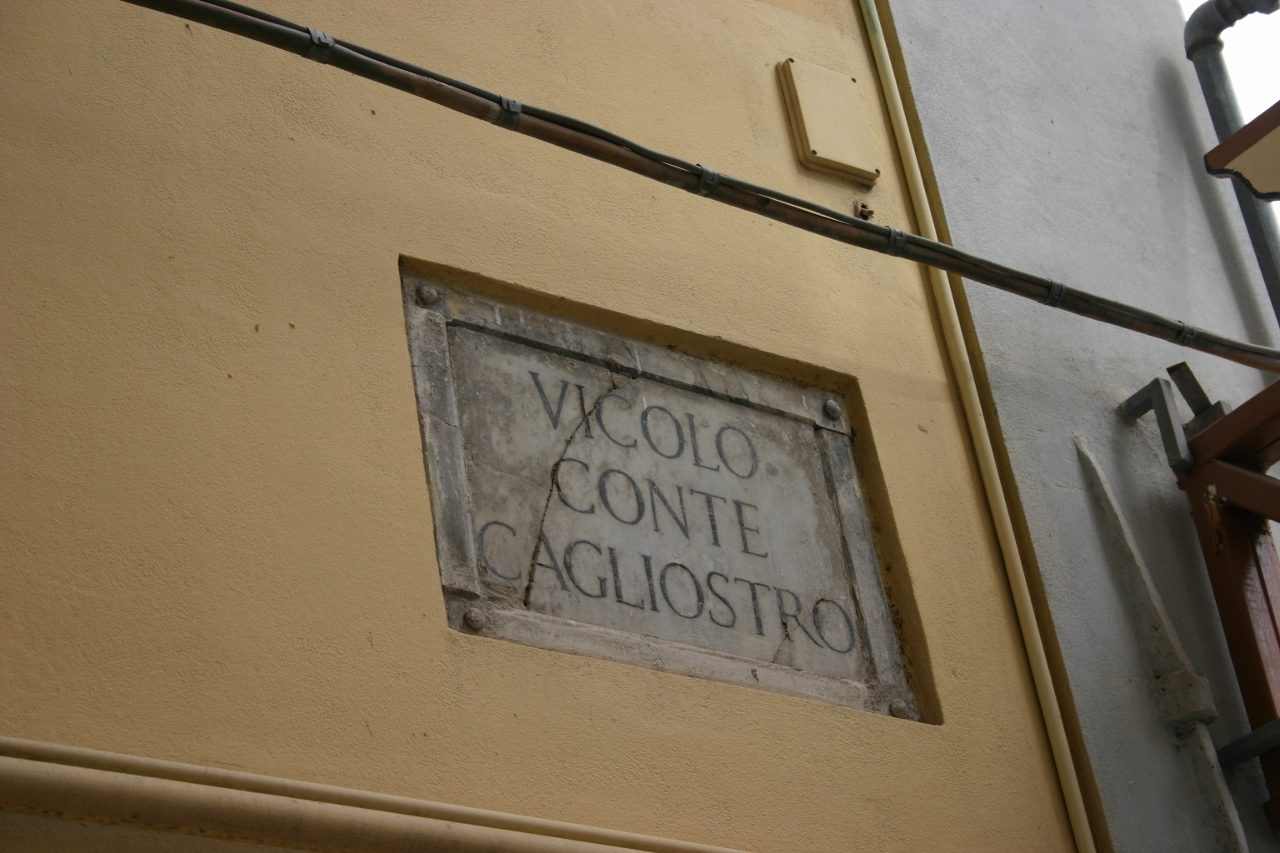 Cagliostro%27s%20birthplace%2C%20Palermo%20-%2002.jpg
